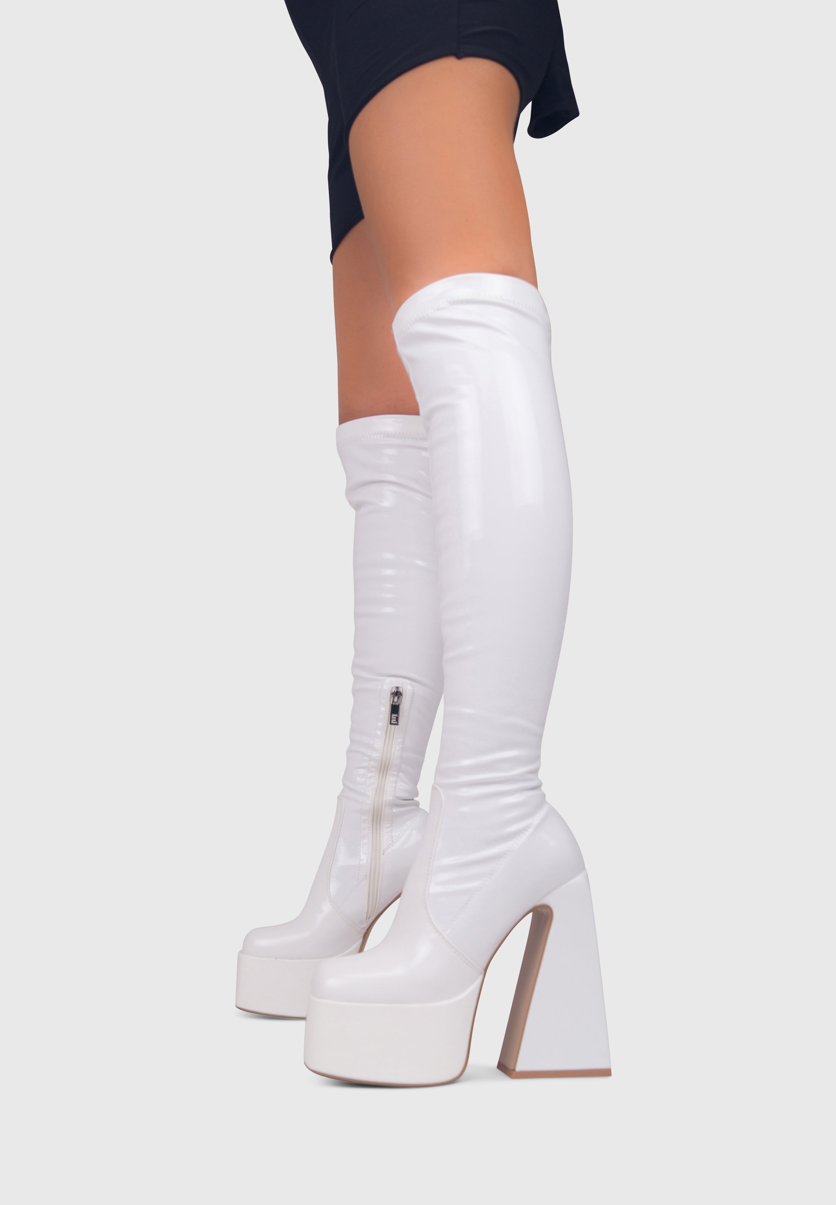 Stivali con plateau e tacchi alti bianco | ENPOSH